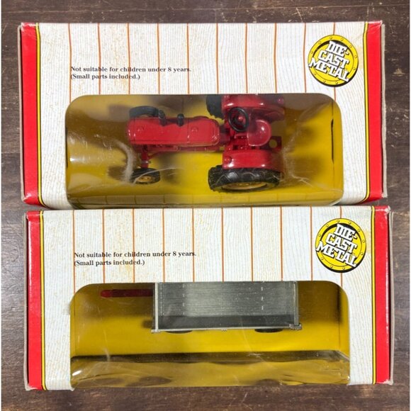 Ertl Farm Classics Massey-Harris 55 Tractor & Flare Box Wagon Diecast 1/43 Lot - Picture 4 of 8
